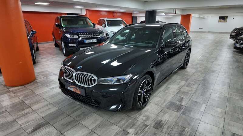 Negro Usado 2023 BMW 330e M Sport Familiar | 40.990 € (Caro) - Imagen 1/4