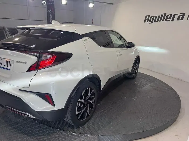 Usado Toyota C-HR Advance 184 CV (135 kW) 2022 Blanco SUV