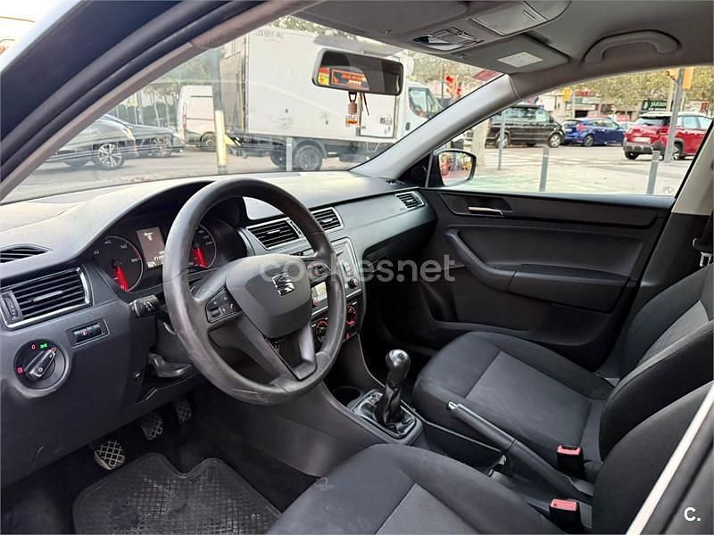 Usado Seat Toledo Reference 115 CV (84 kW) 2017 Negro Utilitario