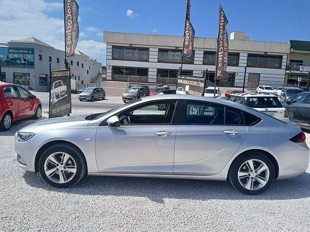 Usado Opel Insignia Excellence 136 CV (100 kW) 2017 Gris Berlina