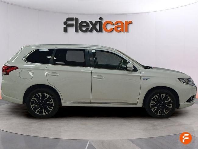 Usado Mitsubishi Outlander P-HEV 203 CV (149 kW) 2018 Blanco