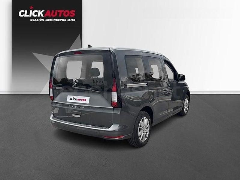 Usado VW Caddy 102 CV (75 kW) 2024 Gris / plata Monovolumen