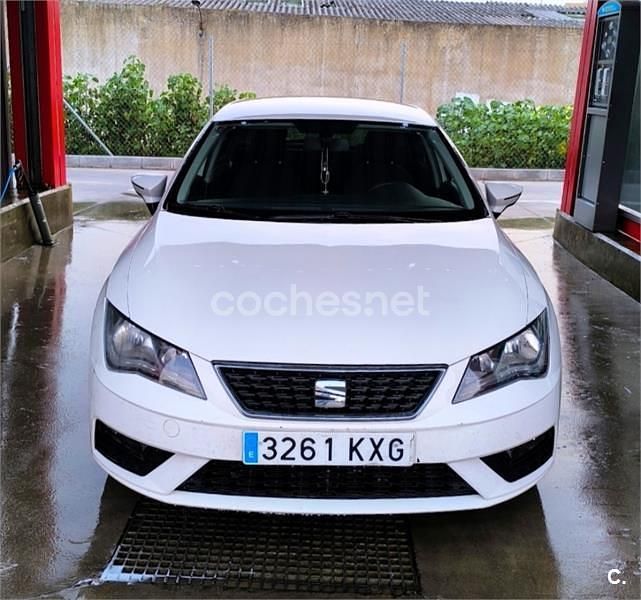 Usado Seat Leon ST Style 115 CV (84 kW) 2019 Blanco Familiar