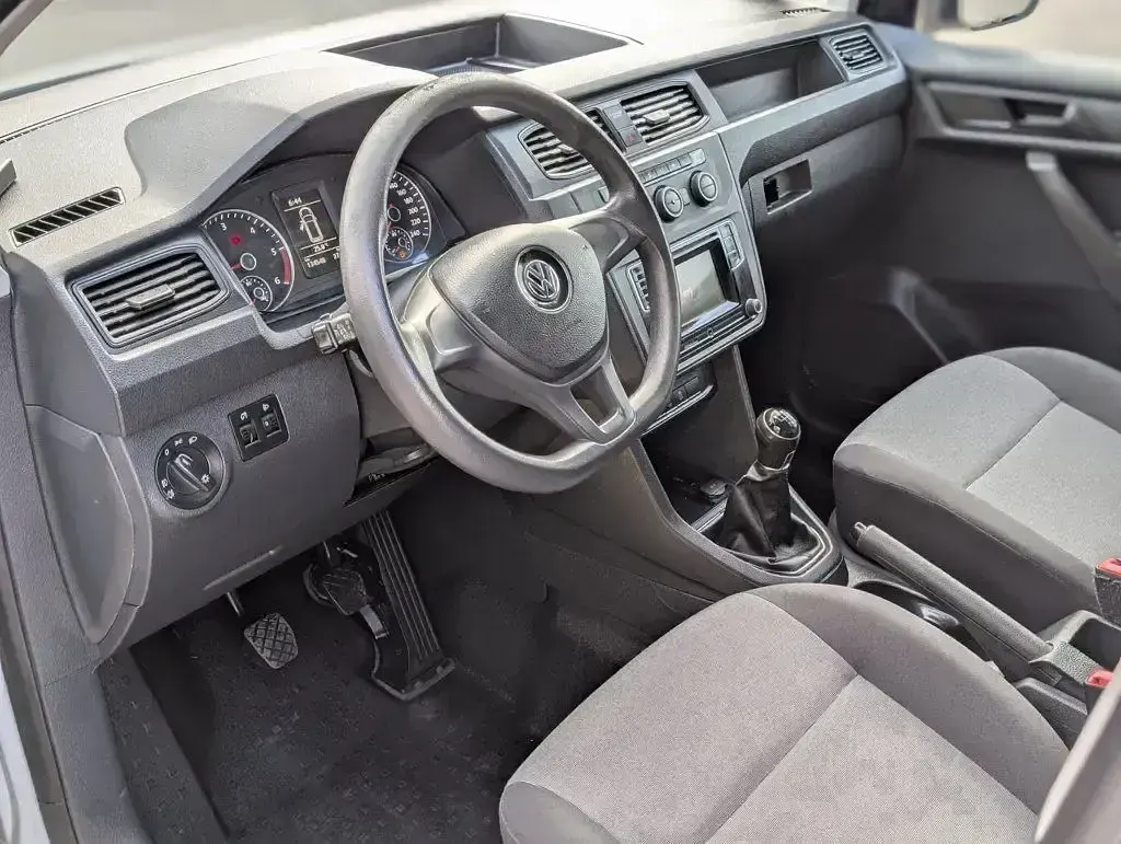 Usado VW Caddy Maxi 122 CV (89 kW) 2019 Blanco Monovolumen