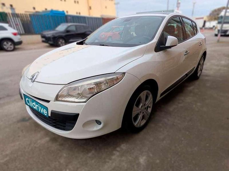 Usado Renault Mégane III Dynamique 111 CV (81 kW) 2009 Blanco Utilitario