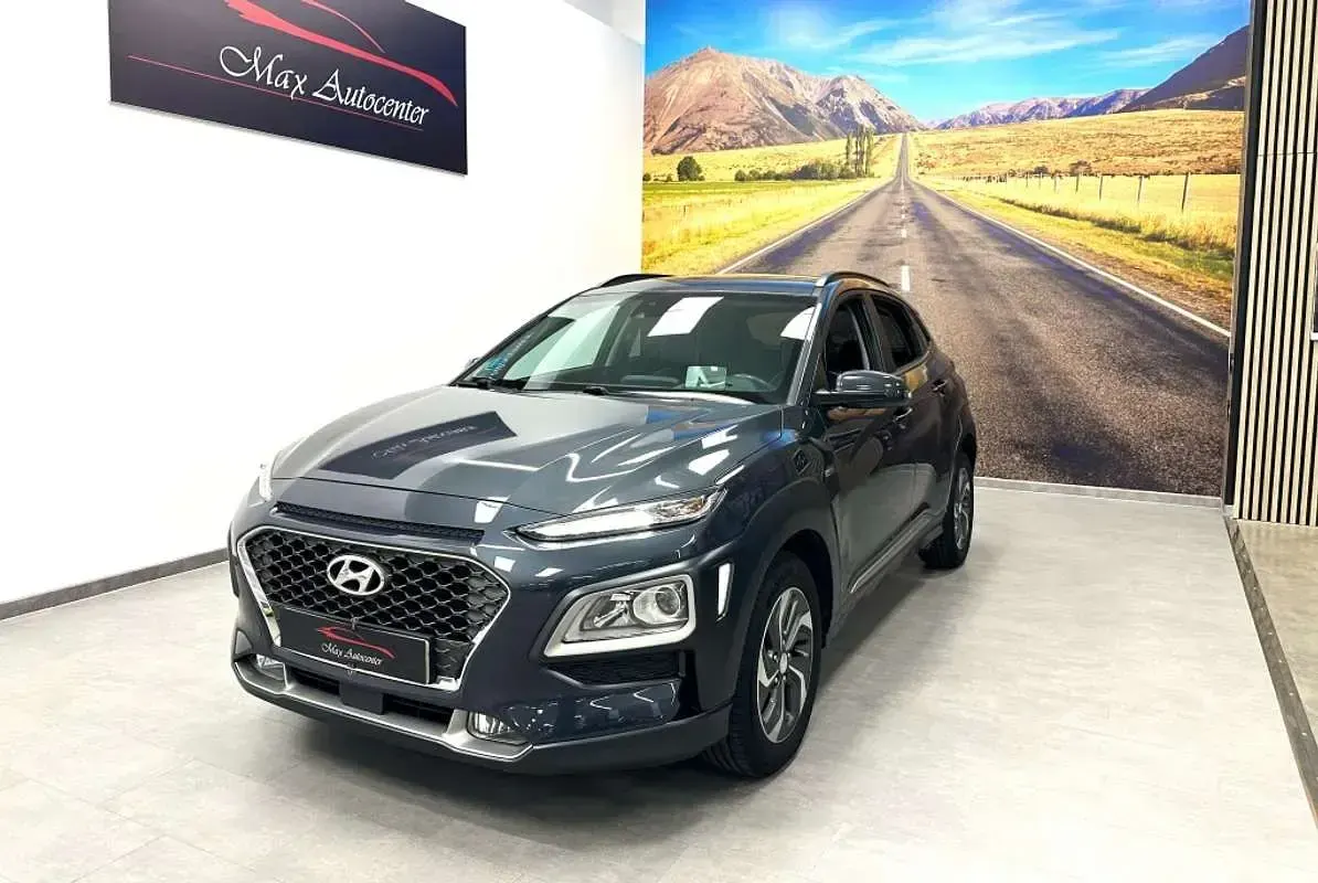 Usado Hyundai Kona 141 CV (103 kW) 2020 Gris / plata SUV