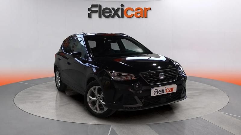 Negro Usado 2021 Seat Arona FR SUV | 17.990 € (Un poco caro) - Imagen 1/4
