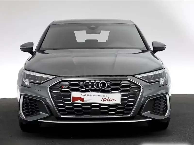 Usado Audi A3 310 CV (228 kW) 2023 Gris / plata Berlina