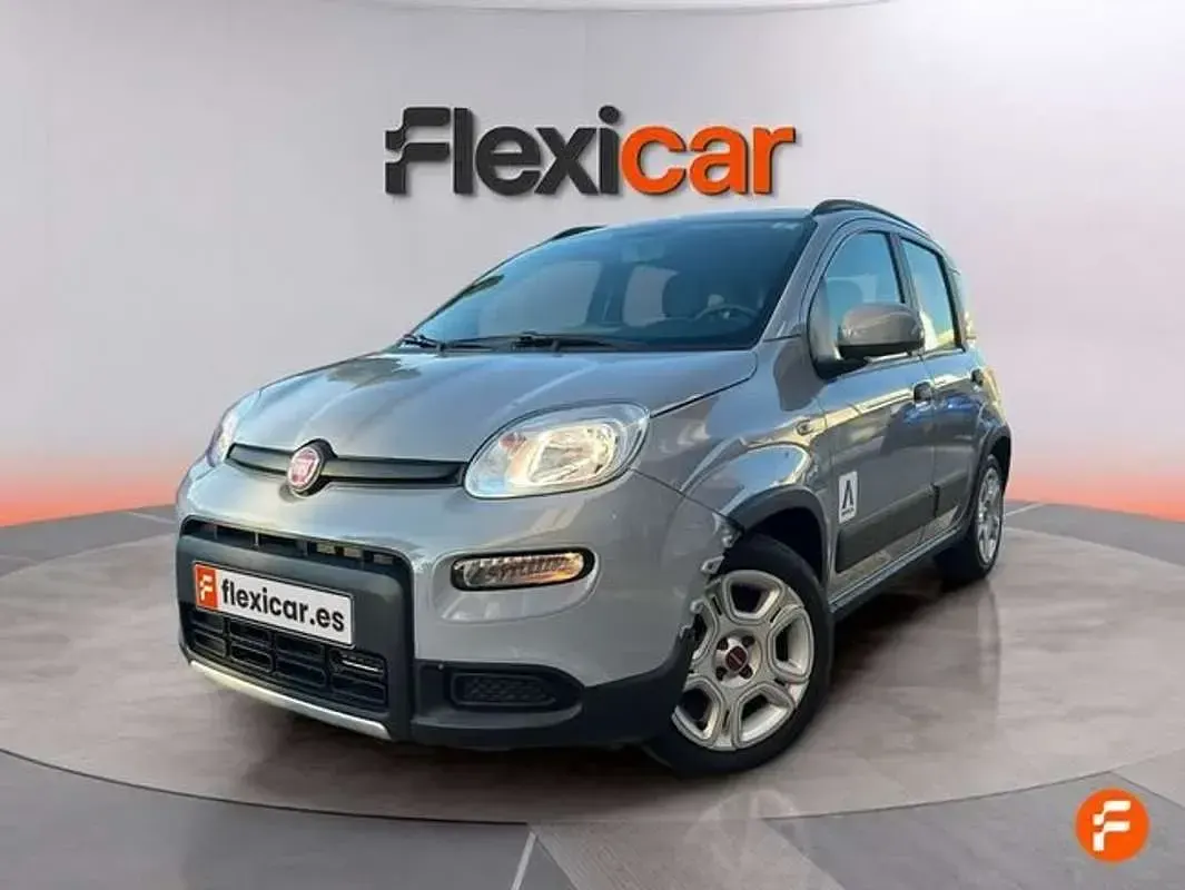 Usado Fiat Panda Cross Cross 71 CV (52 kW) 2023 Gris Utilitario
