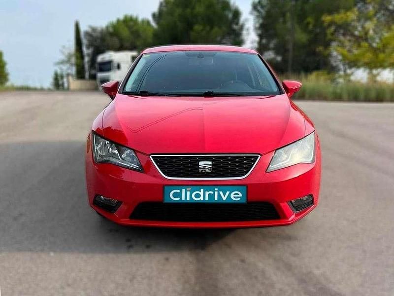 Käytetty Seat Leon ST Reference 110 HP (80 kW) 2013 Punainen Farmari