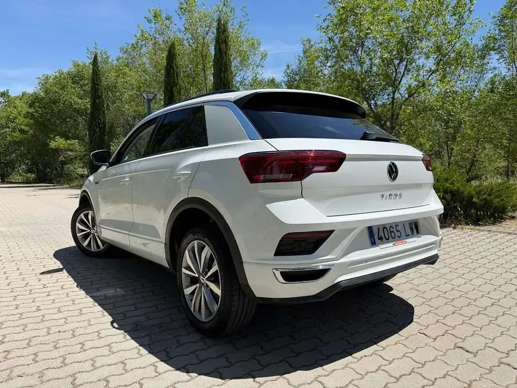Usado VW T-Roc Advance 110 CV (80 kW) 2022 Blanco SUV