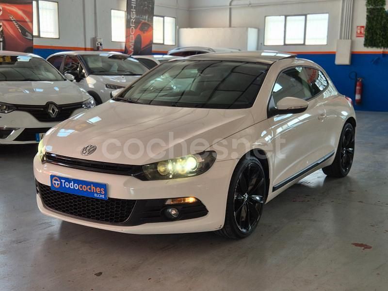 Blanco Usado 2010 VW Scirocco Coupe | 7499 € (Precio justo) - Imagen 1/4
