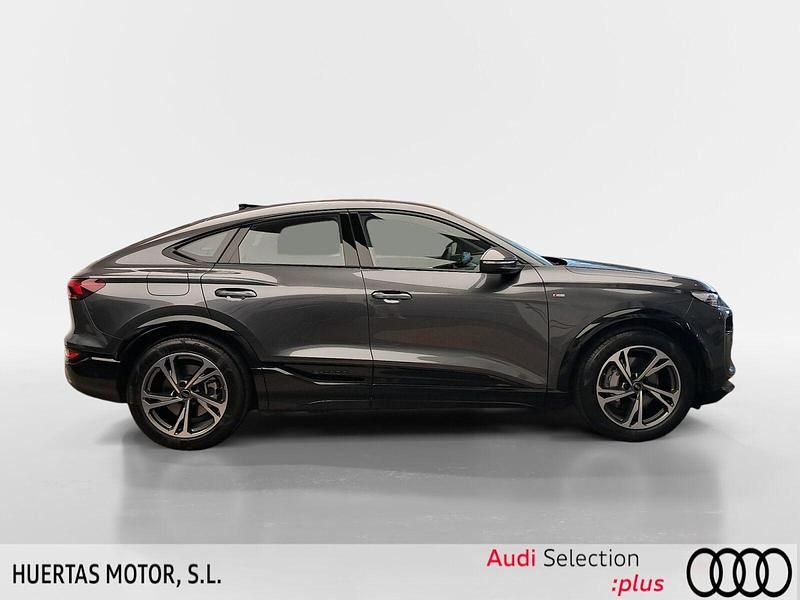 Nuevo Audi Q6 e-tron S-Line 285 kW (388 CV) 2026 Gris SUV