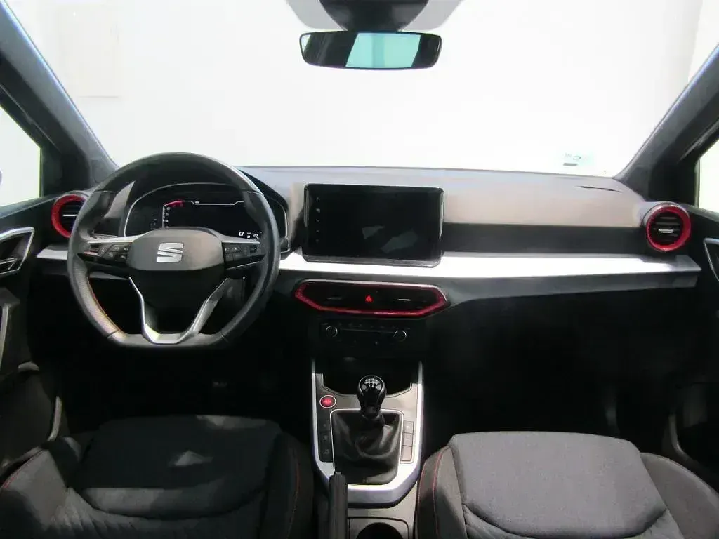 Occasion Seat Arona FR 115 ch (84 kW) 2025 Gris SUV