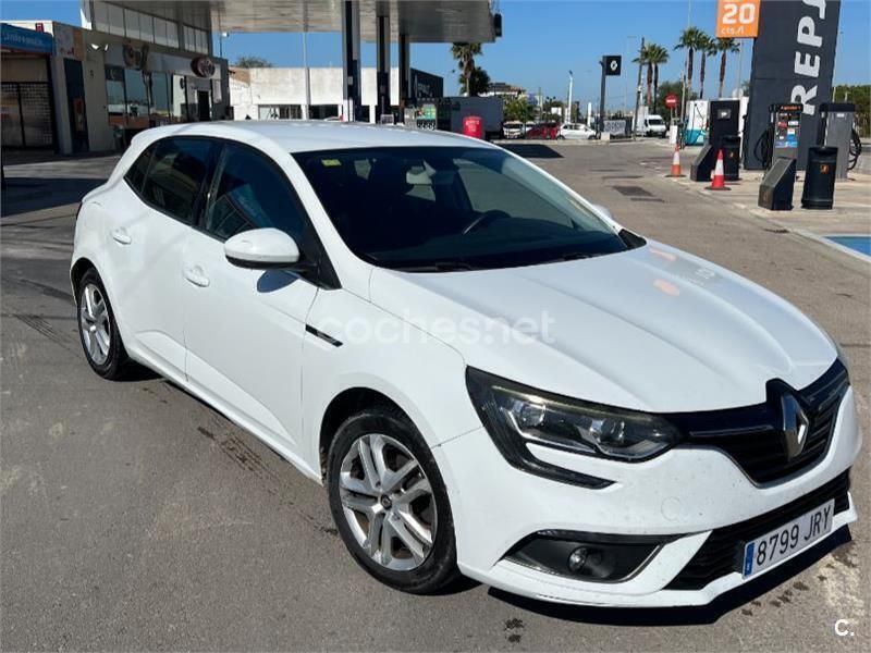 Blanco Usado 2016 Renault Mégane III Life Berlina | 7000 € (Precio justo) - Imagen 1/4