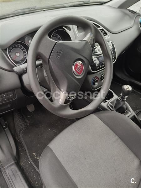 Usado Fiat Punto Pop 69 CV (50 kW) 2013 Negro Utilitario