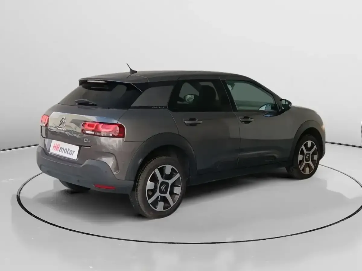 Usado Citroën C4 Cactus PureTech 130 CV (95 kW) 2018 Gris Utilitario