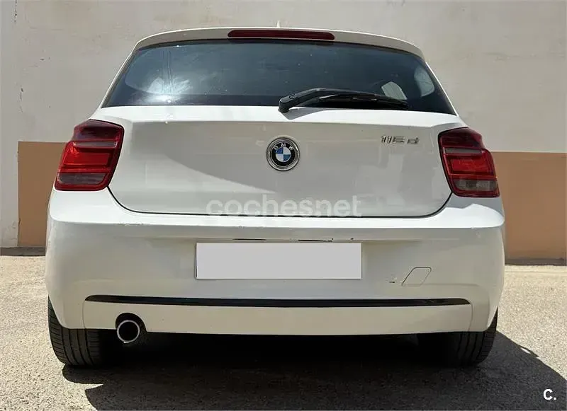 Usado BMW 116 Sport Line 116 CV (85 kW) 2012 Blanco Utilitario