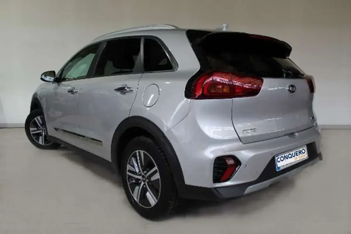 Usado Kia Niro 141 CV (103 kW) 2020 Plateado SUV