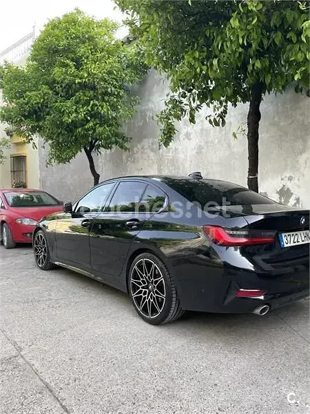 Usado BMW 318 150 CV (110 kW) 2020 Negro Berlina