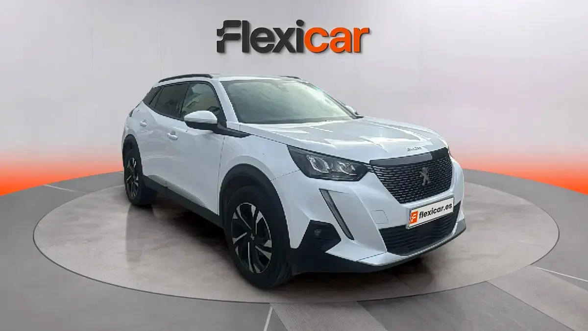 Usado Peugeot 2008 Allure 110 CV (80 kW) 2021 SUV
