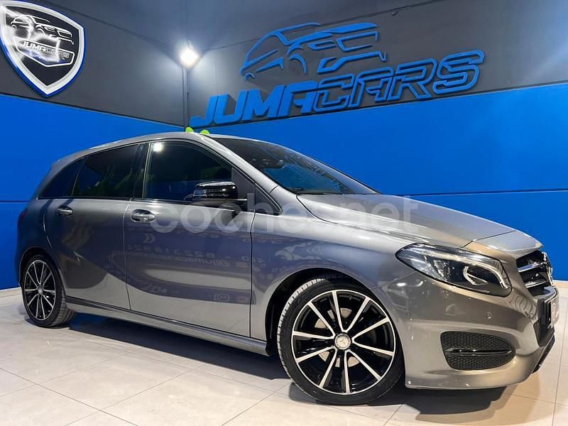 Gris / plata Usado 2017 Mercedes B200 Monovolumen | 17.490 € (Precio justo) - Imagen 1/4
