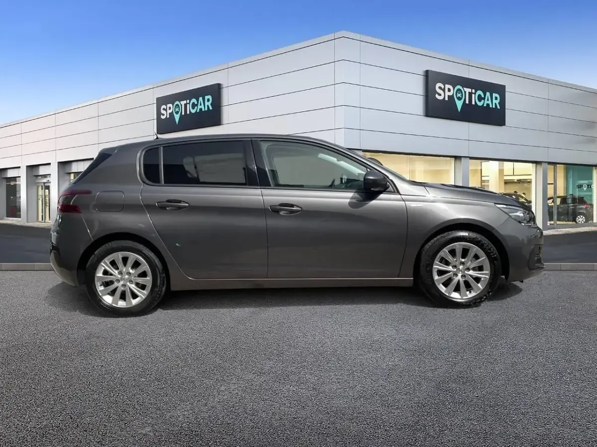 Usado Peugeot 308 Style 110 CV (80 kW) 2018 Gris Berlina