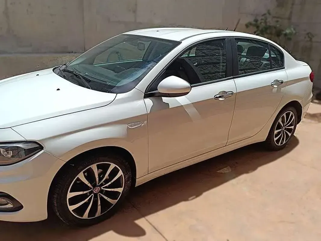 Usado Fiat Tipo Lounge 120 CV (88 kW) 2021 Blanco Berlina