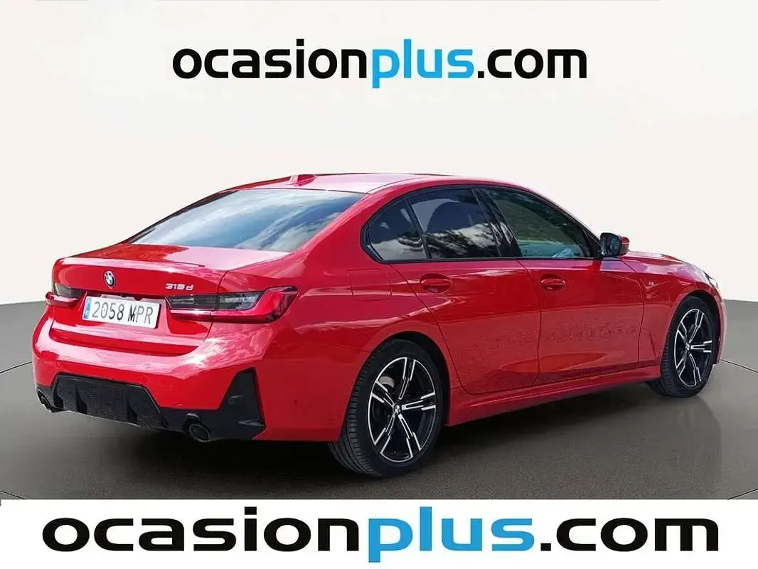 Usado BMW 318 150 CV (110 kW) 2024 Rojo Berlina