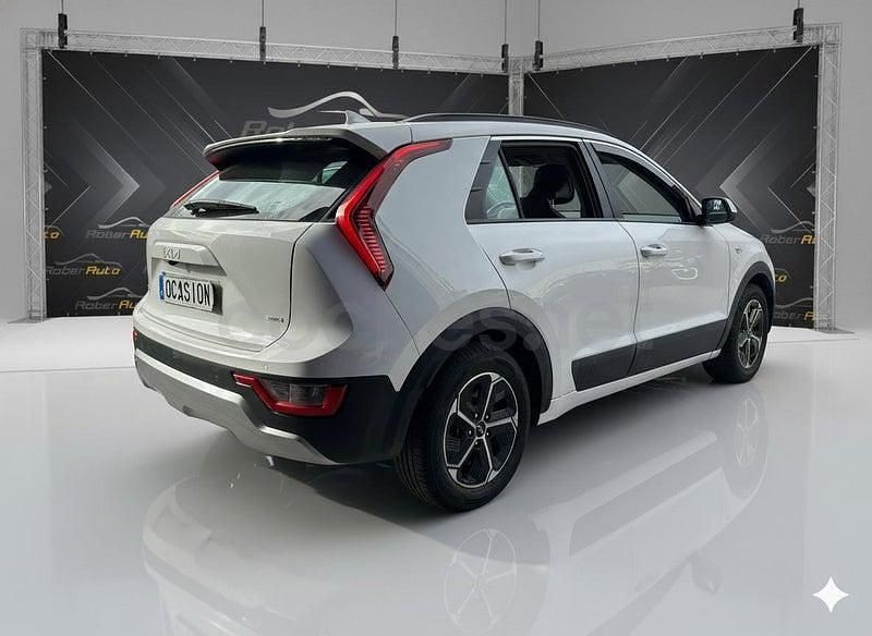 Usado Kia Niro 141 CV (103 kW) 2022 Blanco SUV