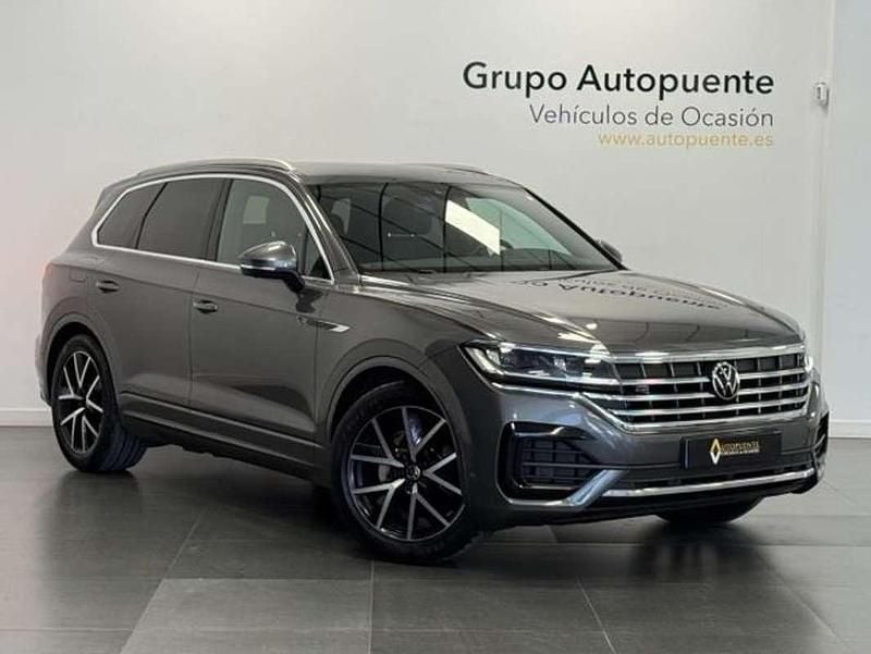 Usado VW Touareg Elegance 286 CV (210 kW) 2022 Gris SUV