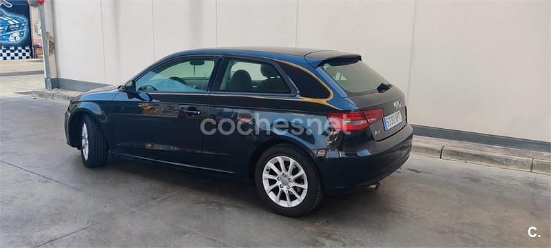 Usado Audi A3 Ambiente 105 CV (77 kW) 2013 Negro Berlina