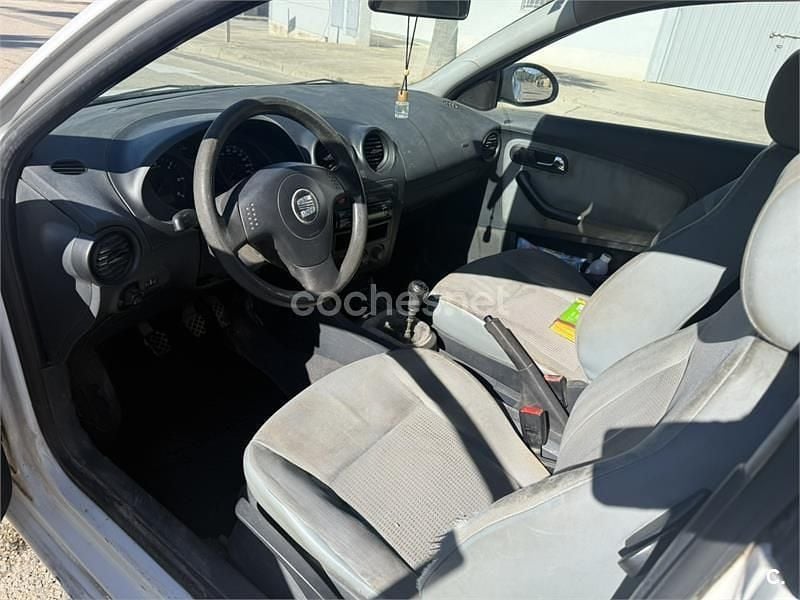 Usado Seat Ibiza Stella 64 CV (47 kW) 2002 Blanco Utilitario