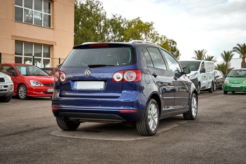 Usado VW Golf Plus Cross 105 CV (77 kW) 2011 Azul Monovolumen