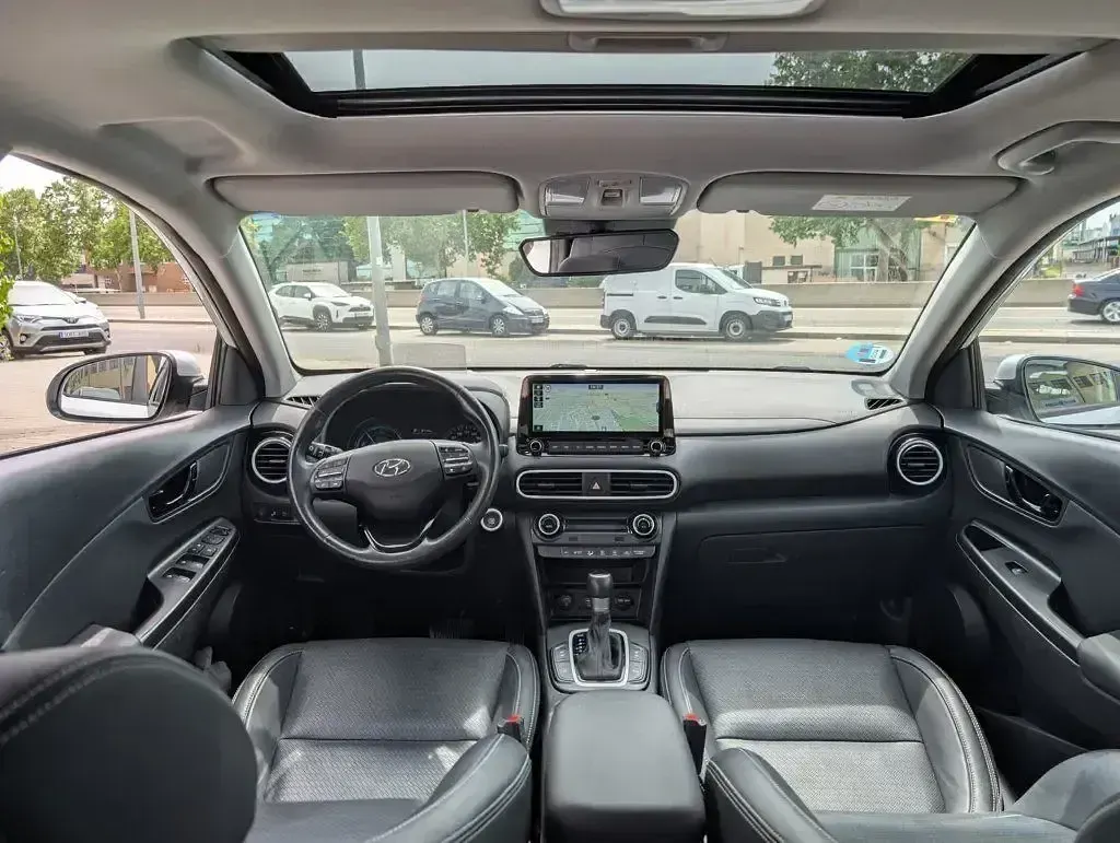 Usado Hyundai Kona Style 141 CV (103 kW) 2020 Blanco SUV