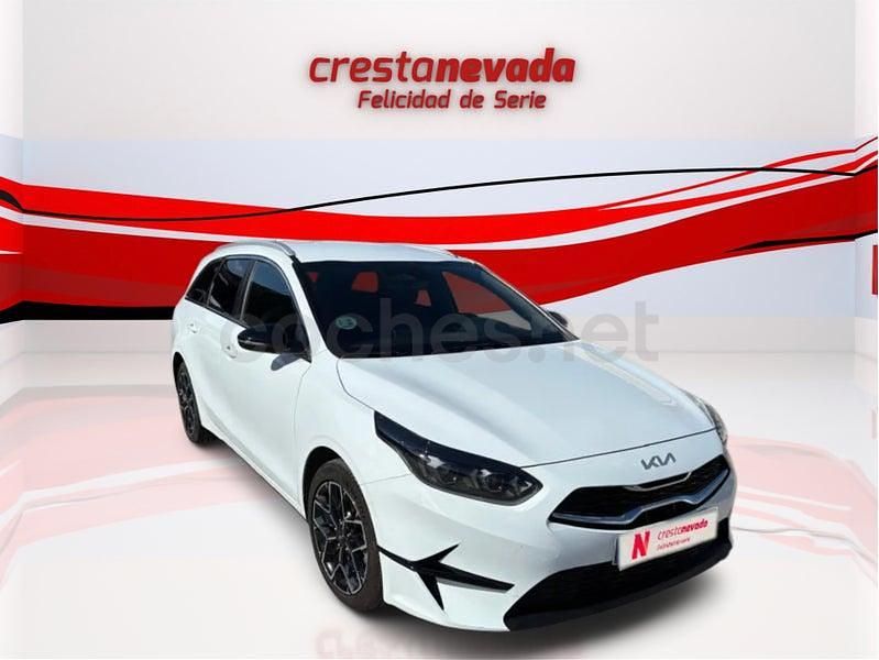 Usado Kia Ceed Style 100 CV (73 kW) 2025 Blanco Utilitario
