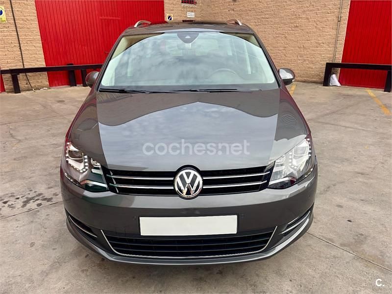 Usado VW Sharan Sportline 177 CV (130 kW) 2020 Gris / plata Monovolumen