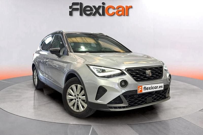 Gris Usado 2022 Seat Arona FR SUV | 15.990 € (Precio justo) - Imagen 1/4