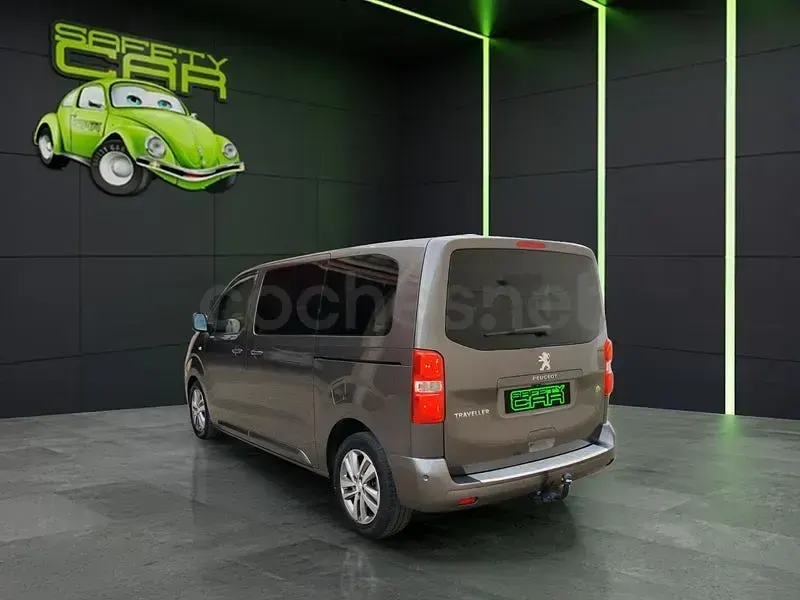 Usado Peugeot Traveller Active 150 CV (110 kW) 2019 Gris / plata Monovolumen