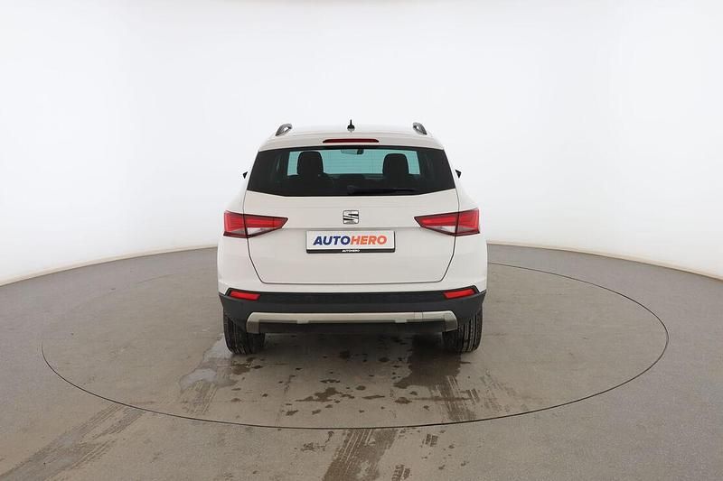 Usado Seat Ateca Style 115 CV (84 kW) 2020 Blanco SUV