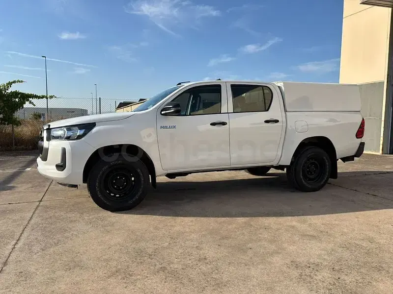 Usado Toyota HiLux 150 CV (110 kW) 2021 Blanco Pickup/Camioneta