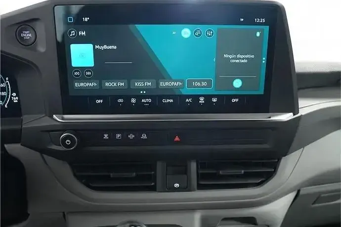Usado VW Caravelle 110 CV (80 kW) 2025 Gris Van