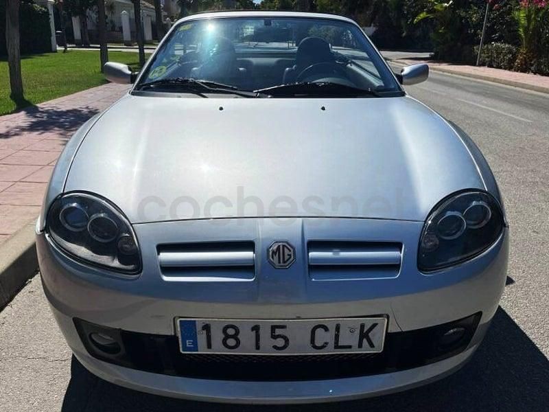 Usado MG TF 116 CV (85 kW) 2003 Plateado Descapotable