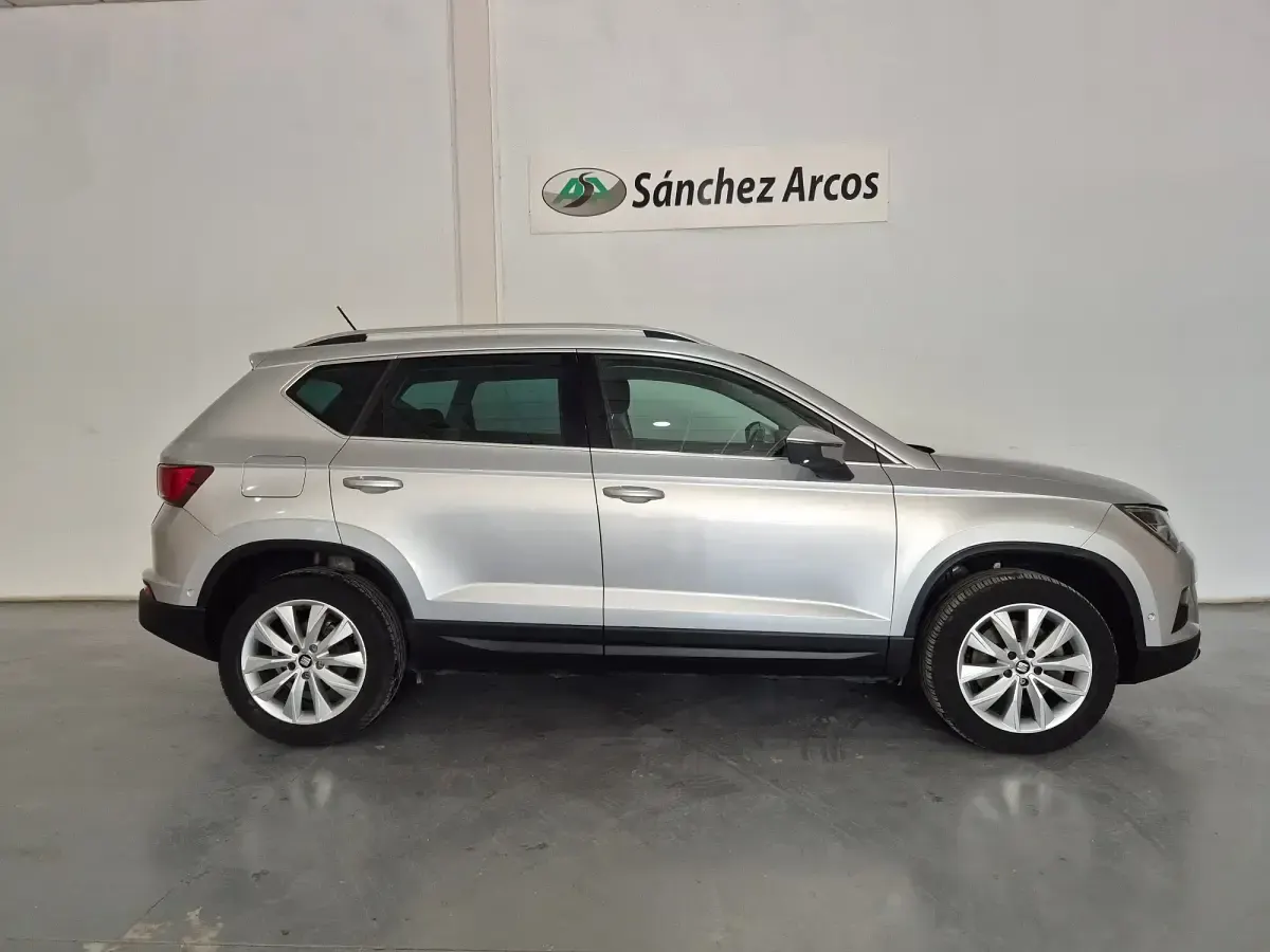 Usado Seat Ateca Style 150 CV (110 kW) 2022 Gris SUV
