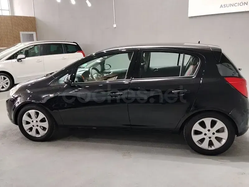 Usado Opel Corsa Enjoy 90 CV (66 kW) 2008 Negro Utilitario