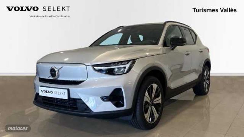 Plateado Usado 2023 Volvo XC40 Plus SUV | 39.900 € (Precio justo) - Imagen 1/4