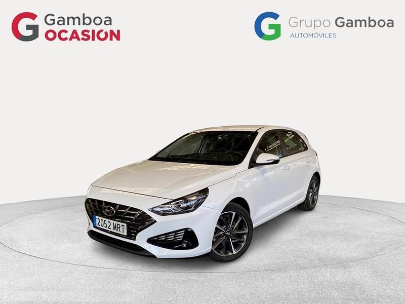 Blanco Usado 2024 Hyundai i30 Berlina | 17.590 € (Buen precio) - Imagen 1/4