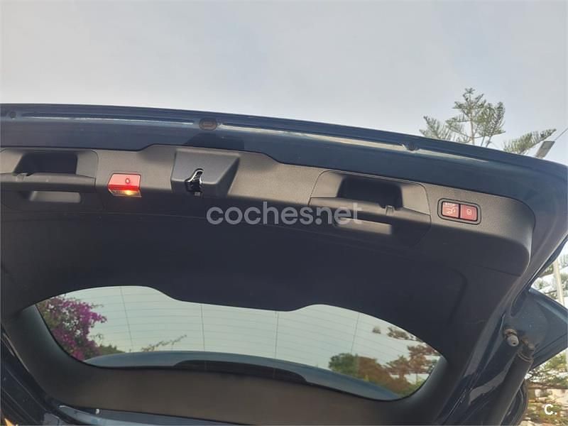 Usado Mercedes GLB200 150 CV (110 kW) 2023 Azul SUV