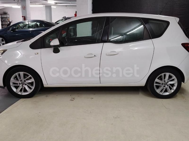 Usado Opel Meriva Selective 100 CV (73 kW) 2016 Blanco Monovolumen