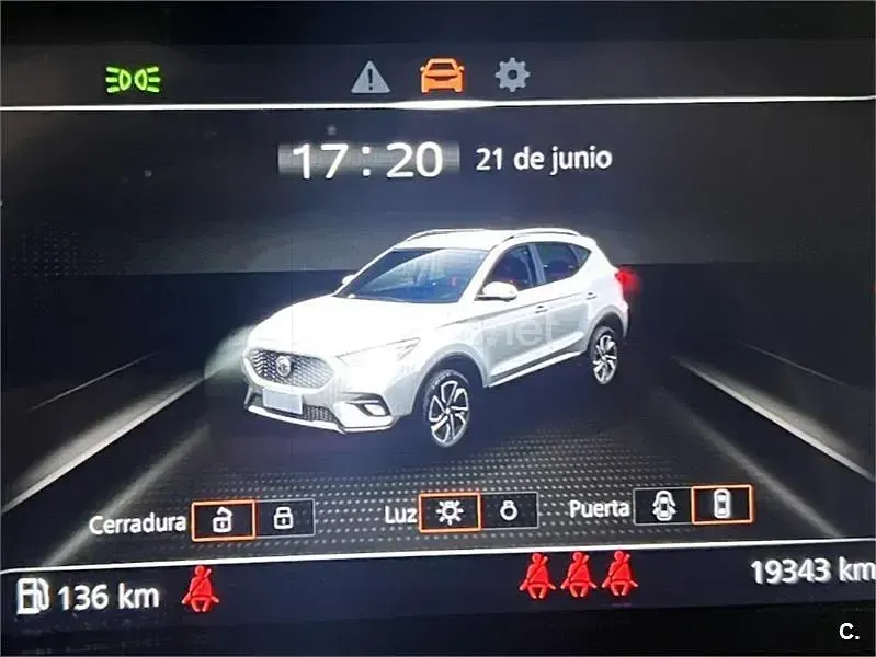 Usado MG ZS Luxury 106 CV (77 kW) 2023 Negro SUV